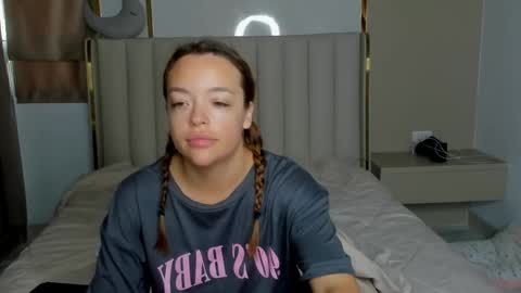 Snapshot of stellaa_queen chatting on 9, 4, 2026 stella online show from 9, 4, 2026