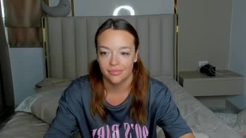 Snapshot of stellaa_queen chatting on 10, 4, 2026 stella online show from 10, 4, 2026