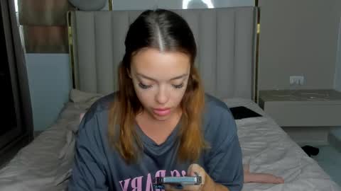 Snapshot of stellaa_queen chatting on 4, 5, 2026 stella online show from 4, 5, 2026