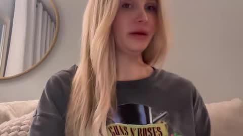 Stella Bella online show from 18, 2, 2026