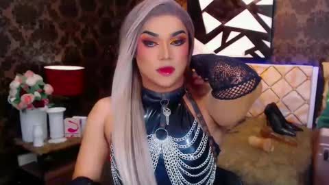 Snapshot of stellagrayts chatting on 1, 1, 2025 CALL ME STELLA online show from 1, 1, 2025