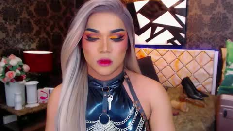 Snapshot of stellagrayts chatting on 1, 1, 2025 CALL ME STELLA online show from 1, 1, 2025