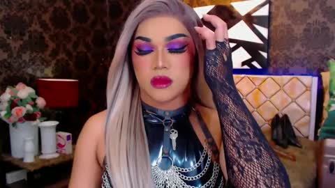 Snapshot of stellagrayts chatting on 10, 1, 2025 CALL ME STELLA online show from 10, 1, 2025