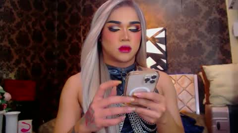 Snapshot of stellagrayts chatting on 16, 1, 2025 CALL ME STELLA online show from 16, 1, 2025