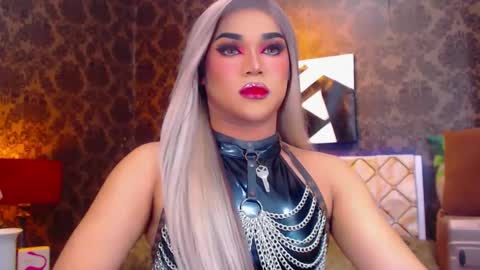 Snapshot of stellagrayts chatting on 25, 1, 2025 CALL ME STELLA online show from 25, 1, 2025