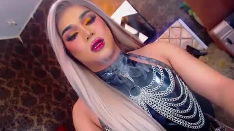 Snapshot of stellagrayts chatting on 5, 2, 2025 CALL ME STELLA online show from 5, 2, 2025