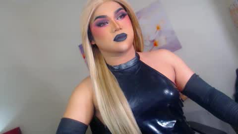 Snapshot of stellagrayts chatting on 10, 9, 2025 CALL ME STELLA online show from 10, 9, 2025