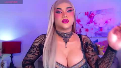 Snapshot of stellagrayts chatting on 20, 10, 2025 CALL ME STELLA online show from 20, 10, 2025