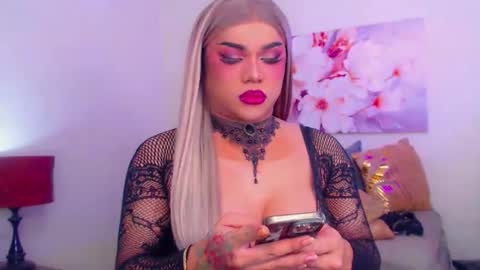 Snapshot of stellagrayts chatting on 26, 10, 2025 CALL ME STELLA online show from 26, 10, 2025