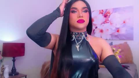 Snapshot of stellagrayts chatting on 27, 10, 2025 CALL ME STELLA online show from 27, 10, 2025