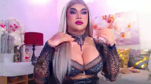 Snapshot of stellagrayts chatting on 23, 11, 2025 CALL ME STELLA online show from 23, 11, 2025