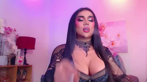 CALL ME STELLA online show from 19, 5, 2026