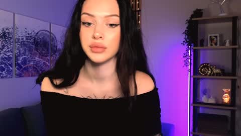 Snapshot of stellary_shy chatting on 24, 12, 2024 Stellary online show from 24, 12, 2024