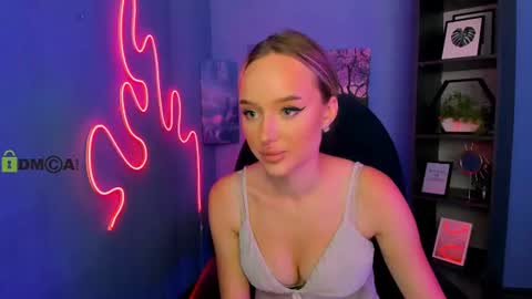Snapshot of stellasun_ chatting on 2, 7, 2026 stellasun_ online show from 2, 7, 2026