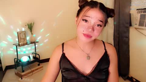 Snapshot of stellaxtemptationx chatting on 18, 10, 2025 Stella sweet online show from 18, 10, 2025