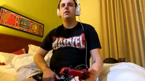 Snapshot of stepbro18 chatting on 23, 2, 2025 Honestly Im a slut I have a high sex drive and I love talking to people off this platform  online show from 23, 2, 2025