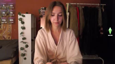 Stephanie 3 online show from 23, 9, 2025