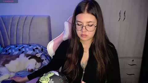 Snapshot of stepha_sweet chatting on 23, 12, 2024 Emma online show from 23, 12, 2024