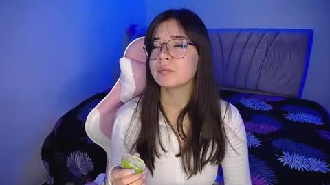 Snapshot of stepha_sweet chatting on 4, 2, 2025 Emma online show from 4, 2, 2025