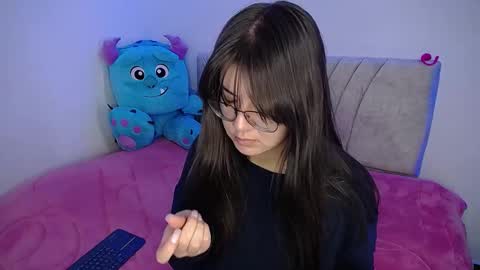 Snapshot of stepha_sweet chatting on 4, 2, 2025 Emma online show from 4, 2, 2025