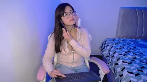 Snapshot of stepha_sweet chatting on 18, 2, 2025 Emma online show from 18, 2, 2025