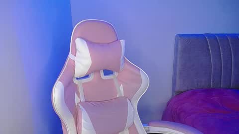 Snapshot of stepha_sweet chatting on 24, 2, 2025 Emma online show from 24, 2, 2025