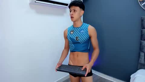 Stephane Rouss online show from 12, 11, 2025