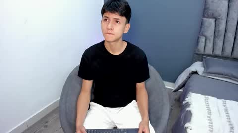 Stephane Rouss online show from 1, 12, 2025