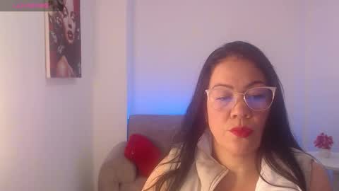 Snapshot of stephania_evanss chatting on 10, 10, 2025 Stefania online show from 10, 10, 2025