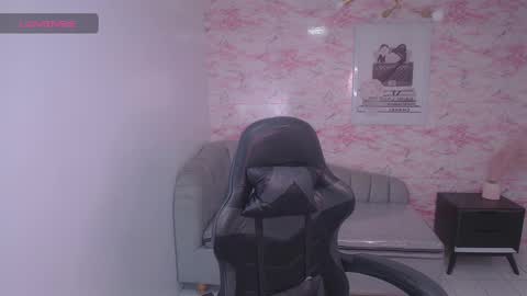 Snapshot of stephania_t chatting on 30, 12, 2024 Stephania online show from 30, 12, 2024