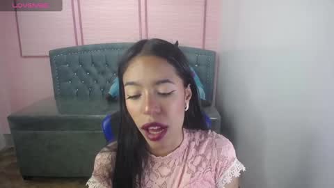 Snapshot of stephania_t chatting on 3, 3, 2025 Stephania online show from 3, 3, 2025