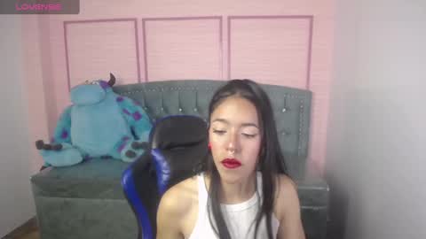 Snapshot of stephania_t chatting on 7, 3, 2025 Stephania online show from 7, 3, 2025