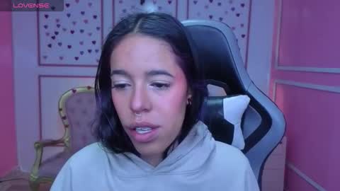 Stephania online show from 1, 11, 2025