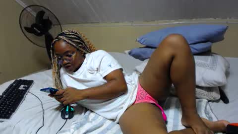 Snapshot of stephaniafa chatting on 11, 3, 2025 perfectly imperfect girl online show from 11, 3, 2025