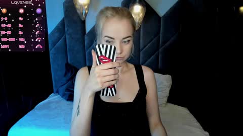 Snapshot of stephanie_sea chatting on 26, 1, 2025 Stephanie Sea online show from 26, 1, 2025