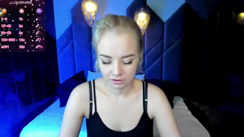 Snapshot of stephanie_sea chatting on 25, 2, 2025 Stephanie Sea online show from 25, 2, 2025
