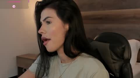 S T E P H A N Y A online show from 4, 3, 2026