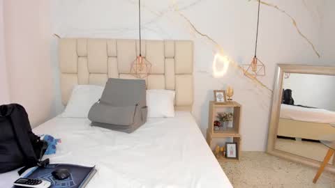 Stefanny online show from 22, 2, 2025