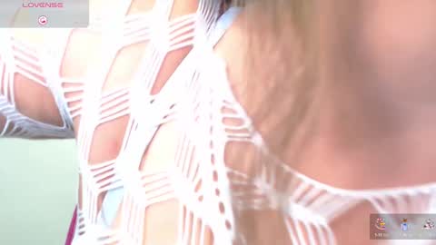 Snapshot of stephanyyx1 chatting on 21, 1, 2025 stephanyyx1 online show from 21, 1, 2025