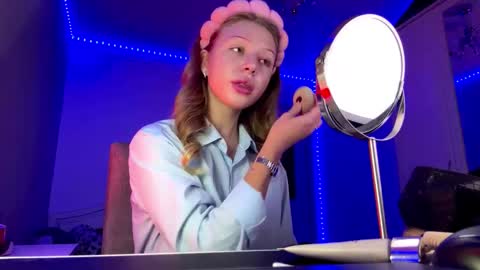 Snapshot of stepheniesemans chatting on 15, 2, 2026 Stef online show from 15, 2, 2026