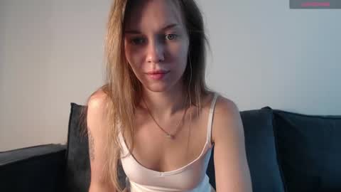 Snapshot of stephie_mrr chatting on 21, 7, 2026 Steph online show from 21, 7, 2026