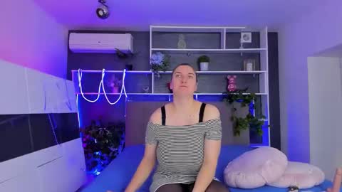 Stephie online show from 1, 4, 2026