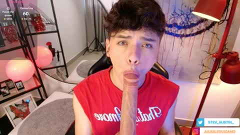 Snapshot of stev_austin_ chatting on 2, 4, 2026 Stev austin online show from 2, 4, 2026