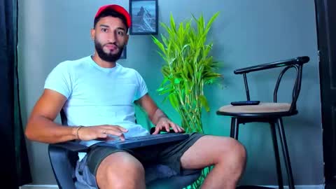 Snapshot of stev_velez chatting on 1, 2, 2026 Steve online show from 1, 2, 2026