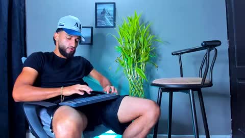 Snapshot of stev_velez chatting on 29, 3, 2026 Steve online show from 29, 3, 2026