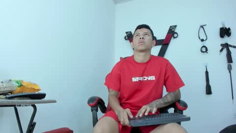 Snapshot of steven19_latinboy chatting on 7, 11, 2025 Steven online show from 7, 11, 2025