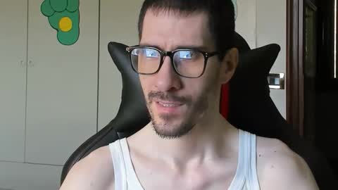 Snapshot of stevex870 chatting on 11, 9, 2025 Steve online show from 11, 9, 2025