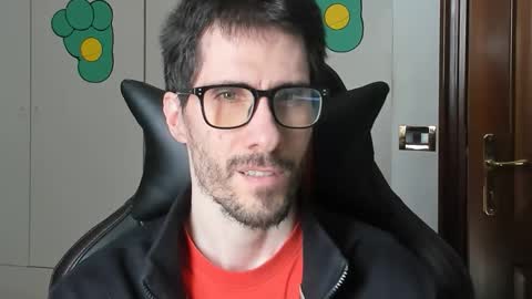 Snapshot of stevex870 chatting on 8, 10, 2025 Steve online show from 8, 10, 2025