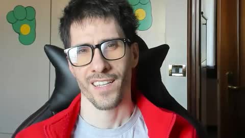 Snapshot of stevex870 chatting on 17, 10, 2025 Steve online show from 17, 10, 2025