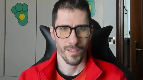 Snapshot of stevex870 chatting on 26, 10, 2025 Steve online show from 26, 10, 2025